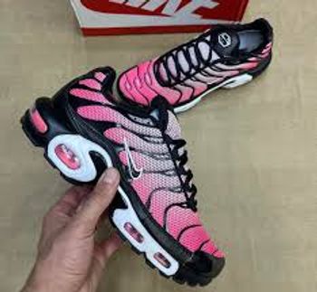 Nike TN vrunk rose noir enfant 34