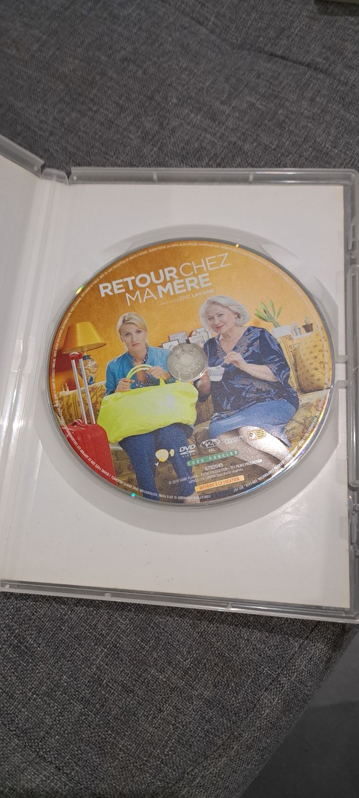 Dvd retour chez ma mère - photo numéro 2