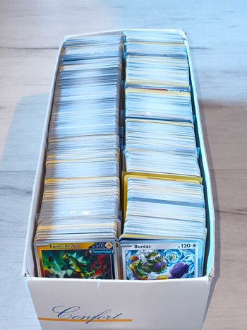 Lot de 100 cartes Pokémon FR