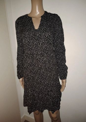 Robe c&a taille 40 neuve 