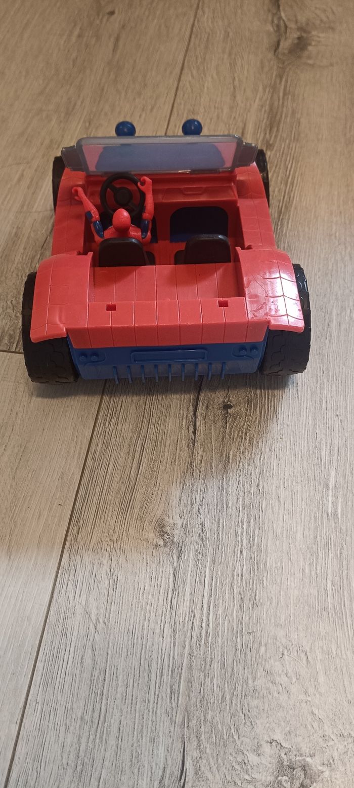 Voiture spiderman - photo numéro 3