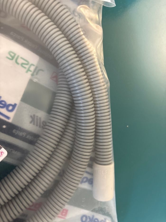 Tuyau de vidange d'origine Sèche-linge  Beko - photo numéro 3