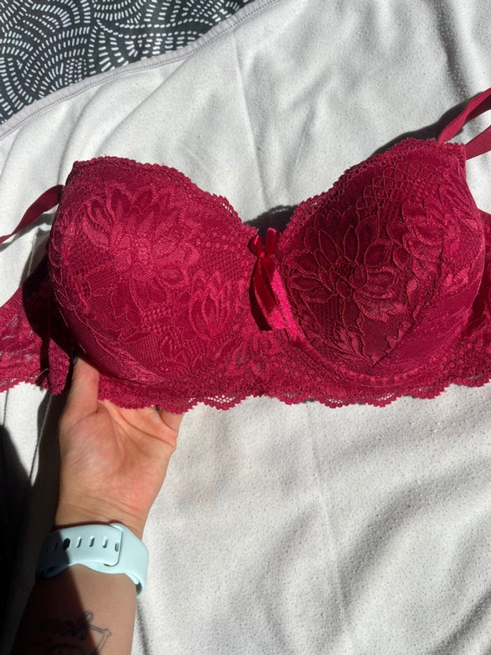 Soutien-gorge Bordeaux - photo numéro 2
