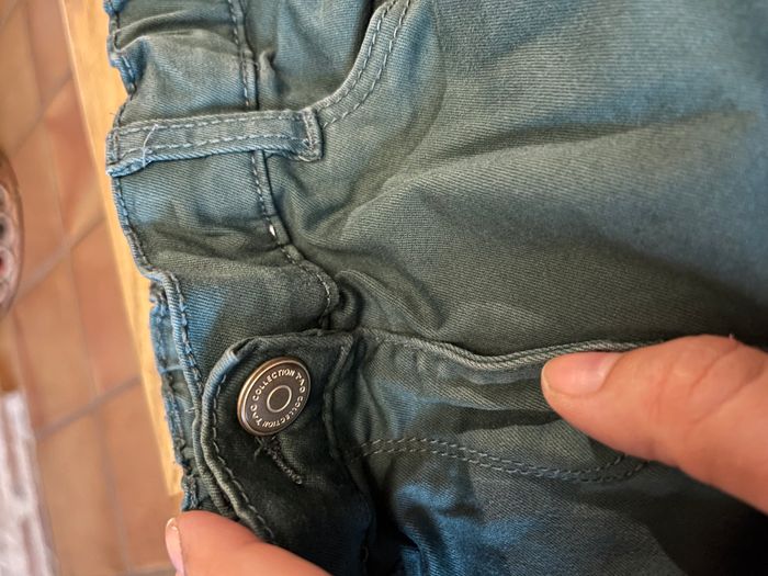 Lot de 2 jeans Skinny Louise vers et gris taille 10 ans tape a l’œil tbe - photo numéro 4