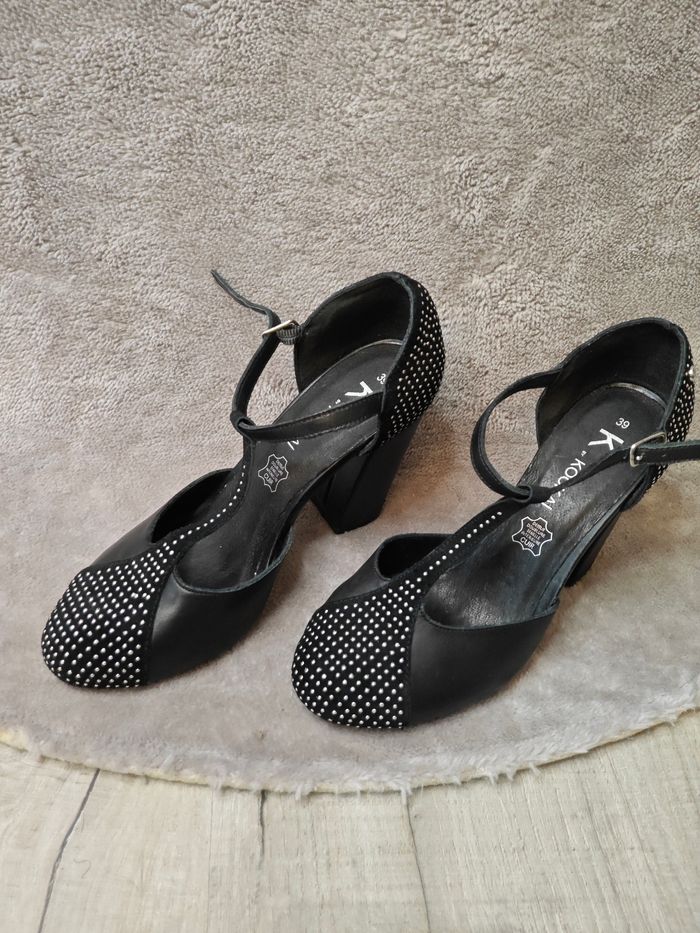 Chaussures à brides