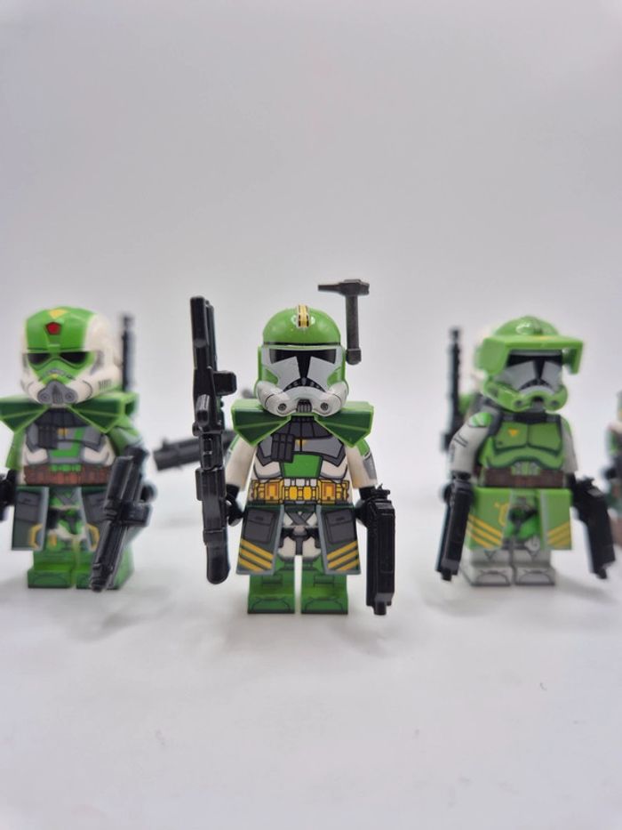 Figurines type lego Escouade de 8 clones Doom troopers star wars - photo numéro 2