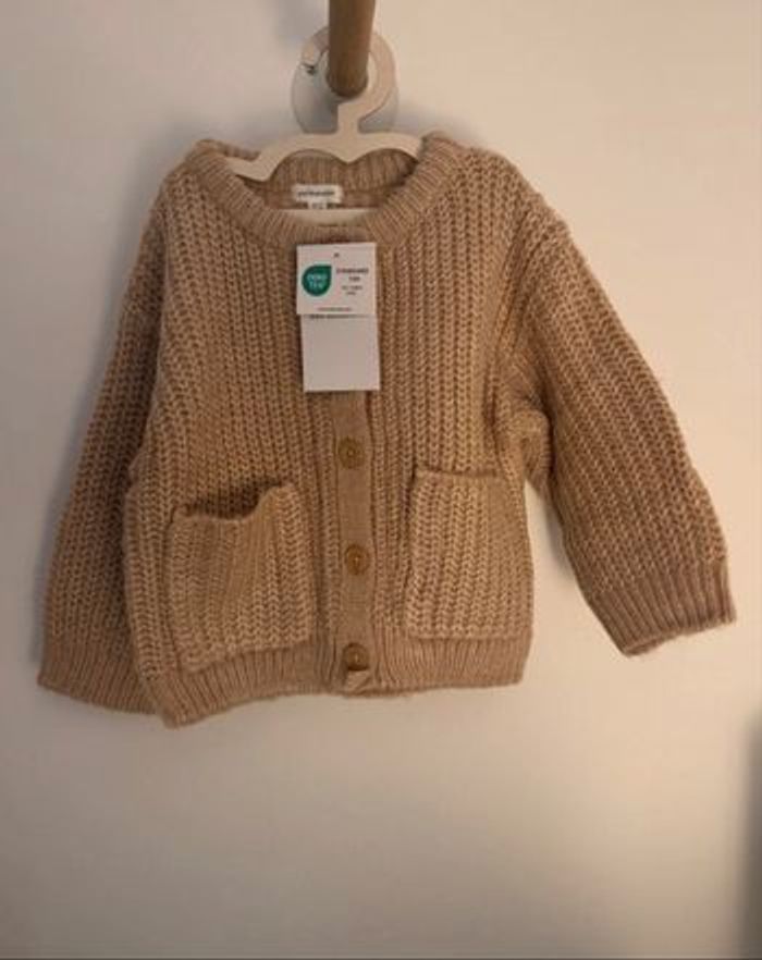 Gilet en maille neuf avec étiquette