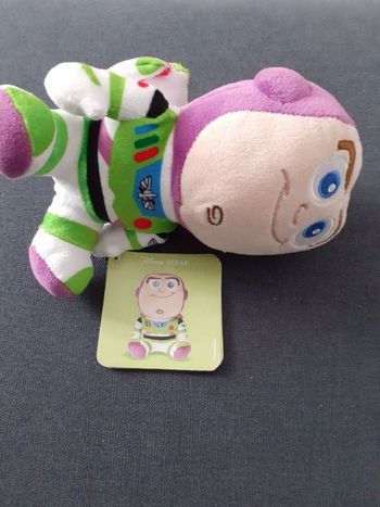 Peluche buzz l'éclair neuve