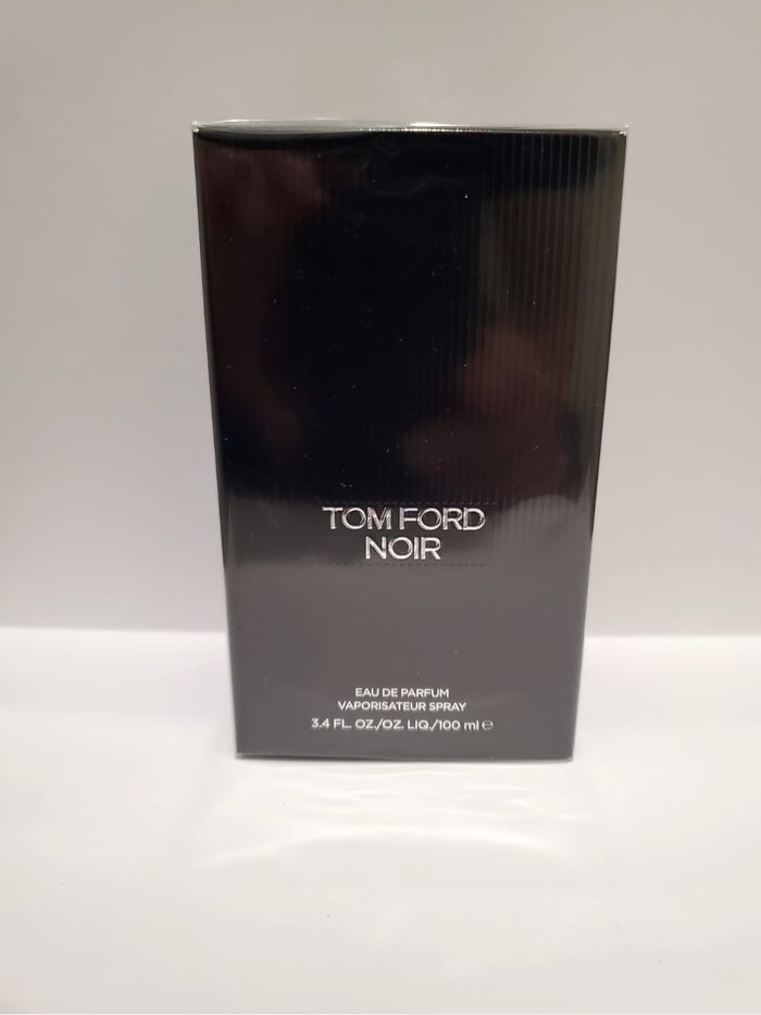 Tom Ford noir