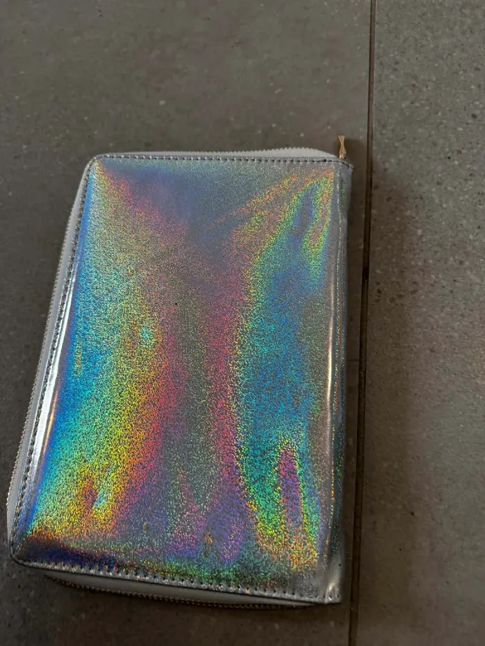 Pochette argenté brillante, très bon état, 23,5x16cm - photo numéro 4