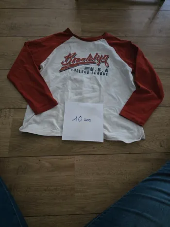 Tee shirt manches longues Gémo 10 ans