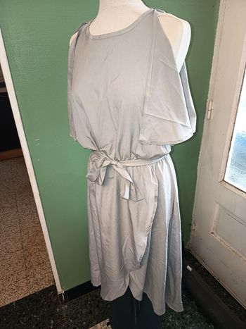 Robe de soirée grise perle