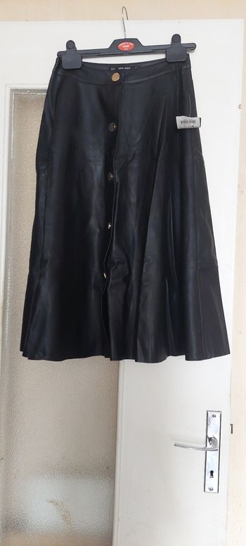 Jupe simili cuir neuve