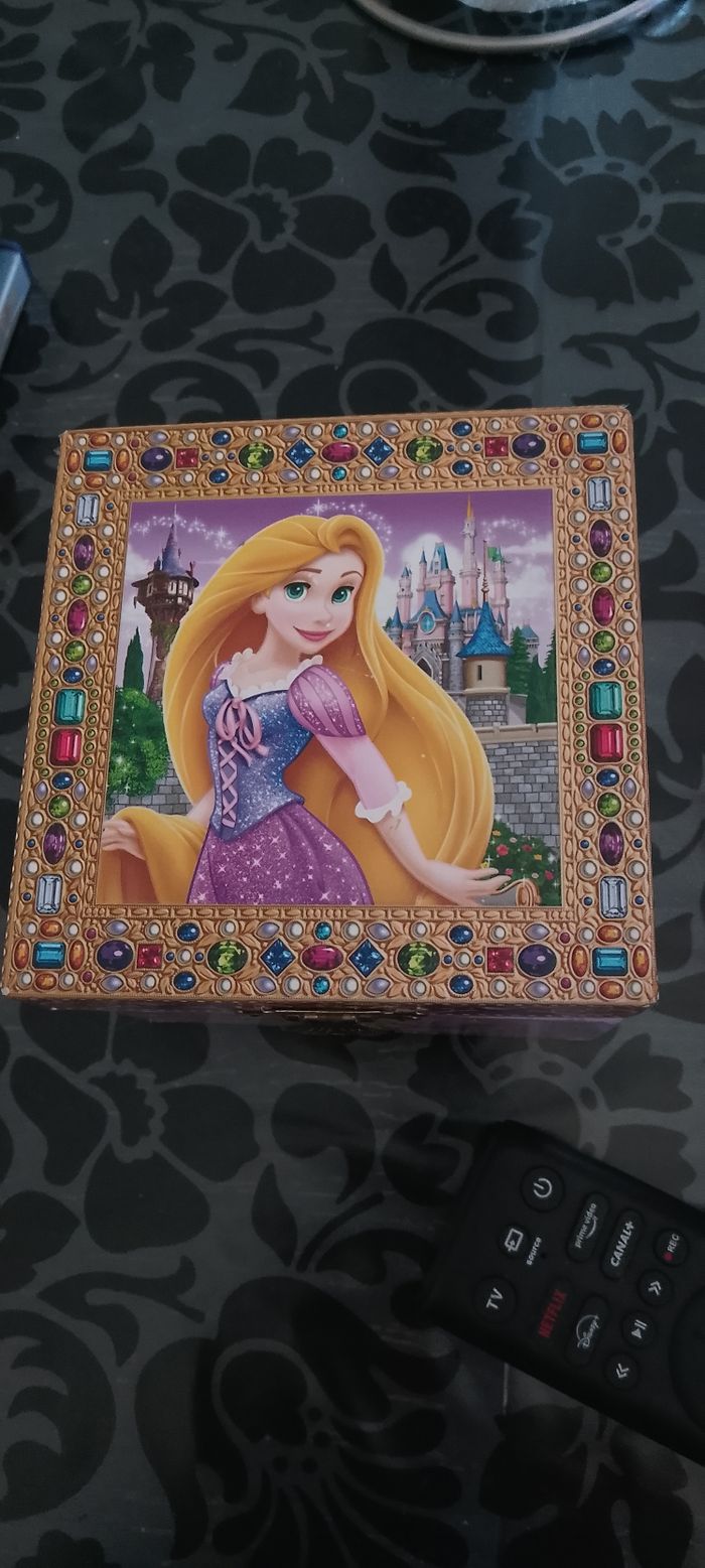 Boîte a musique Raiponce