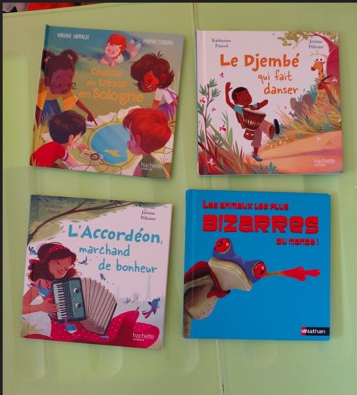 Lot de 4 Petits livres enfants, TBE