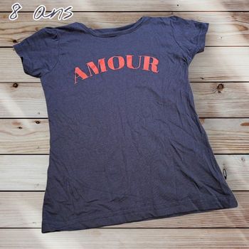 💥👕 Tee-shirt bleu « AMOUR » – 8 ans – style canon 👕💥