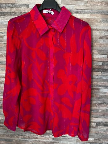 Chemise rose et rouge