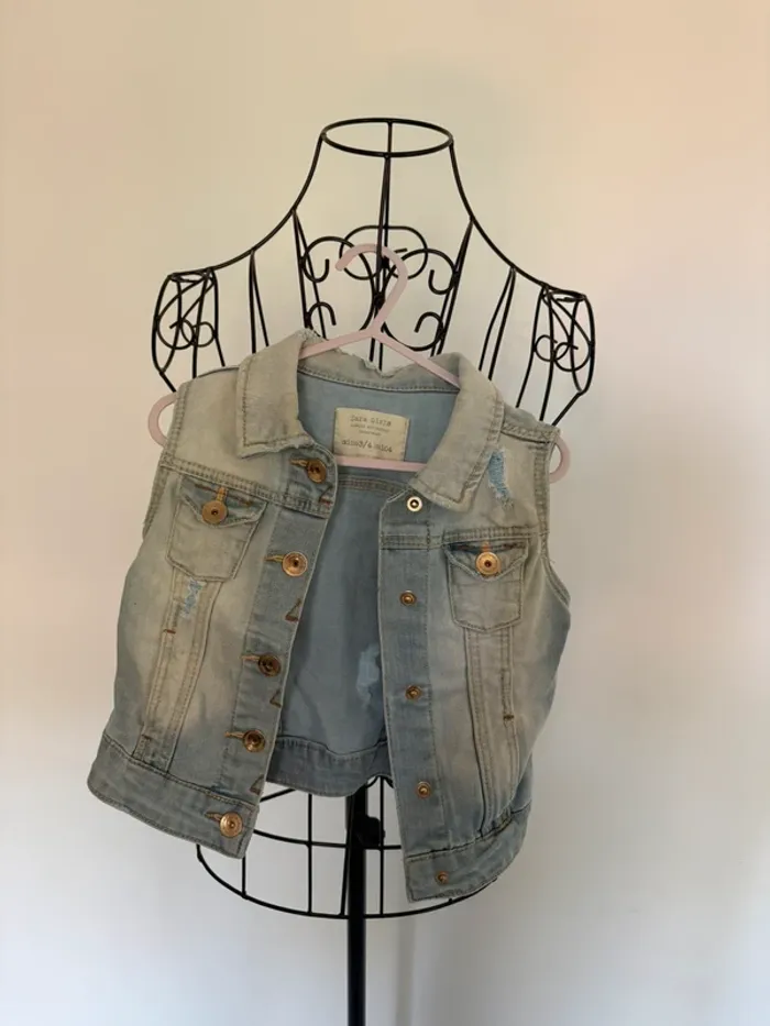 Veste sans manches en jean - Zara Girls (taille 3/4 ans - 104 cm)
