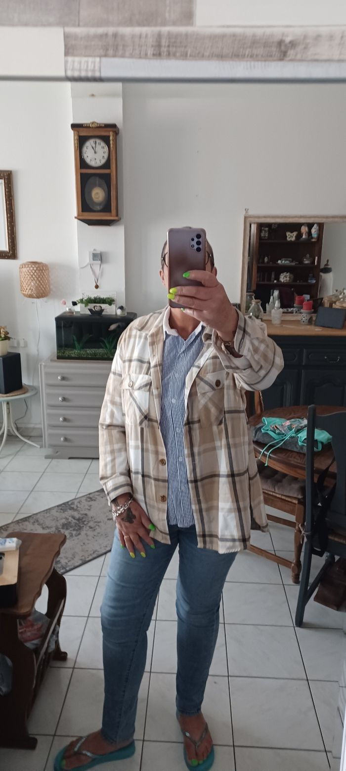 Très belle veste chemise femme T XL - photo numéro 2