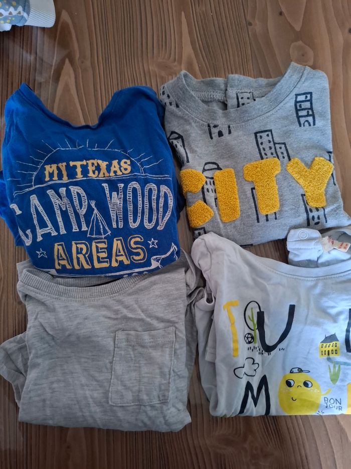 Lot de 4 t-shirts manches longues 18 mois