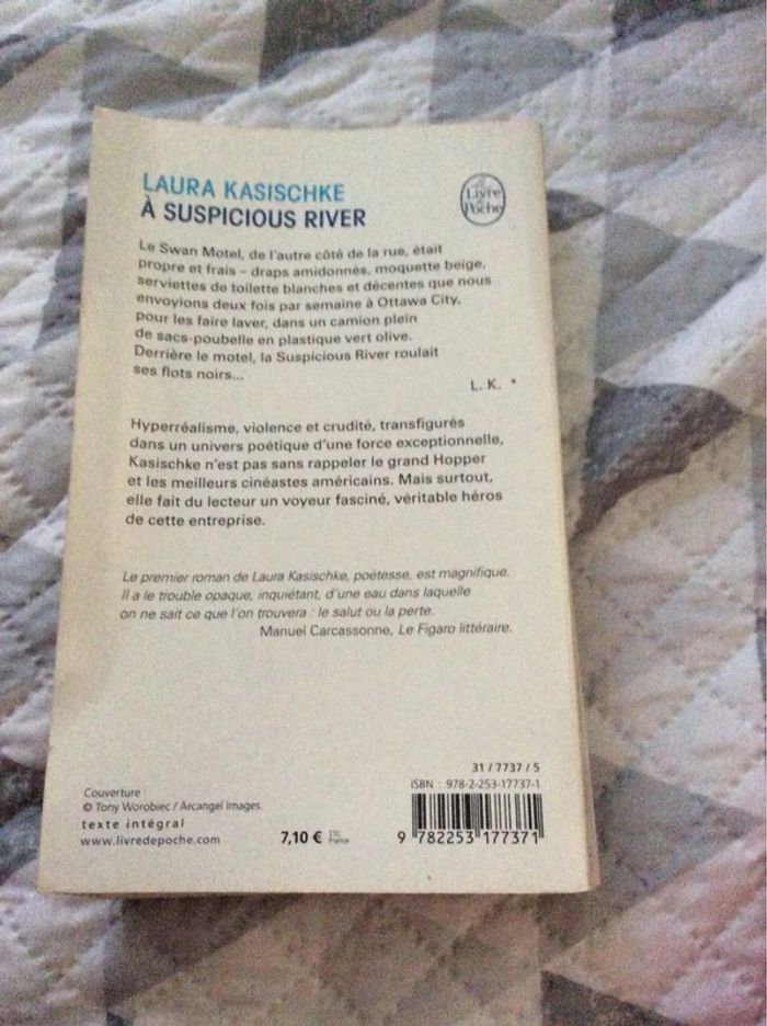 #A suspicious river Laura Kasischke - photo numéro 4