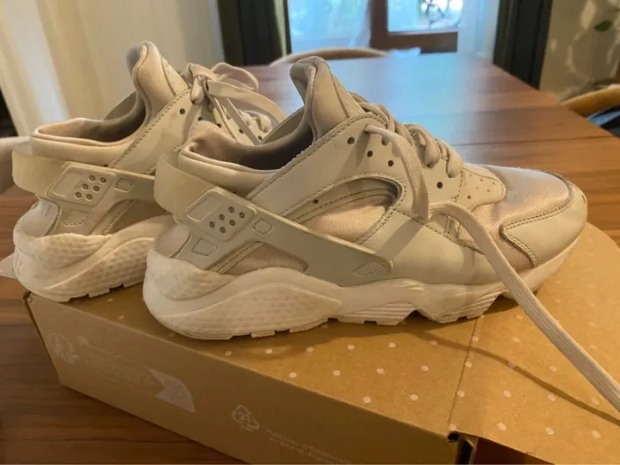 Baskets femme Nike Air Huarache 38 - photo numéro 6