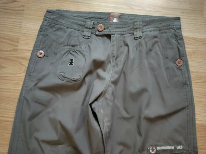 Pantalon gris. Femme. Lulu castagnette 
Taille 40 - photo numéro 5