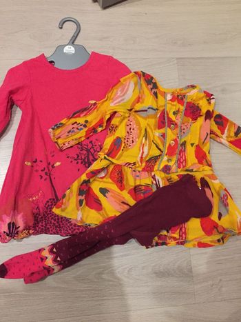 2 robes et collant Catimini