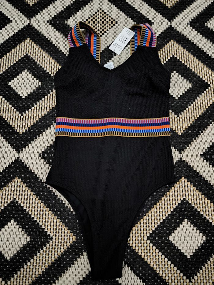 Maillot de bain cupshe taille XS(34) neuf