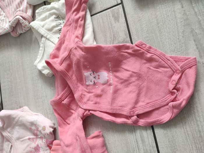 Lot 21 bodies 1 mois - photo numéro 4