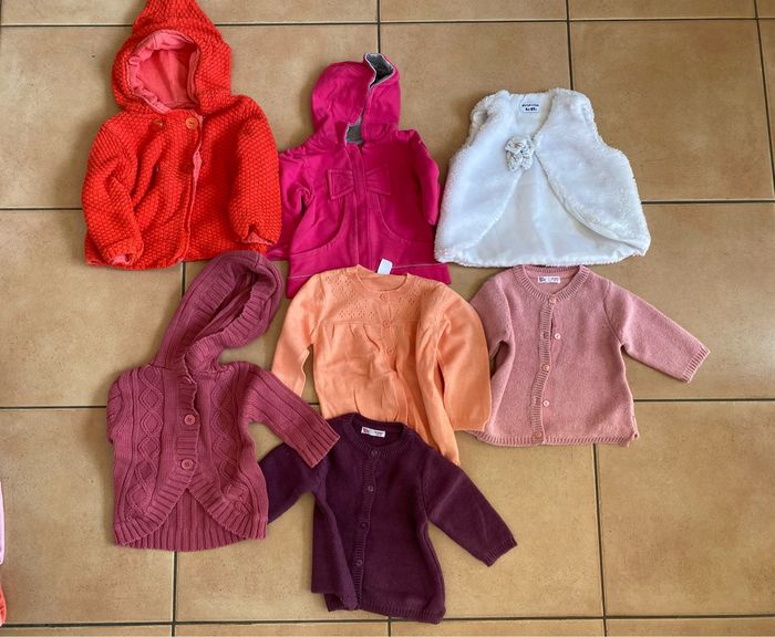 Lot vêtements fille 6 mois - photo numéro 5