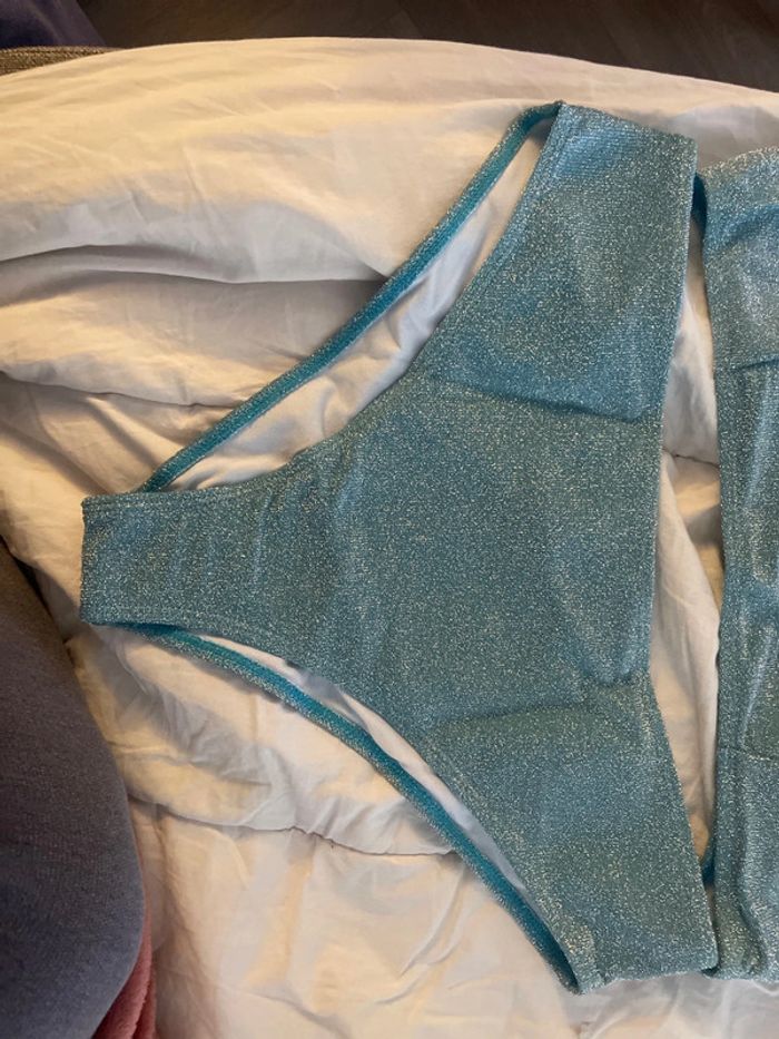 Maillot de bain neuf - photo numéro 3