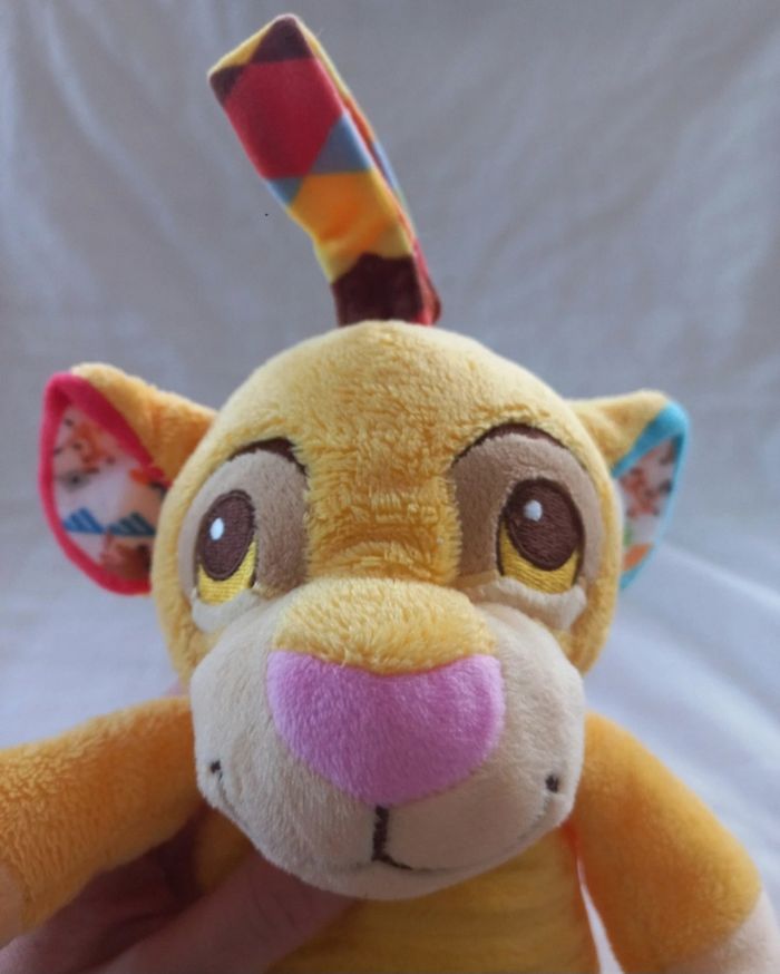 Peluche hochet Simba Le Roi Lion Disney - photo numéro 2