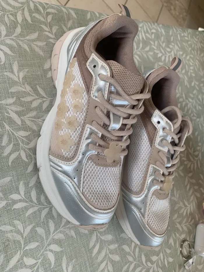 Baskets comme neuves Zara