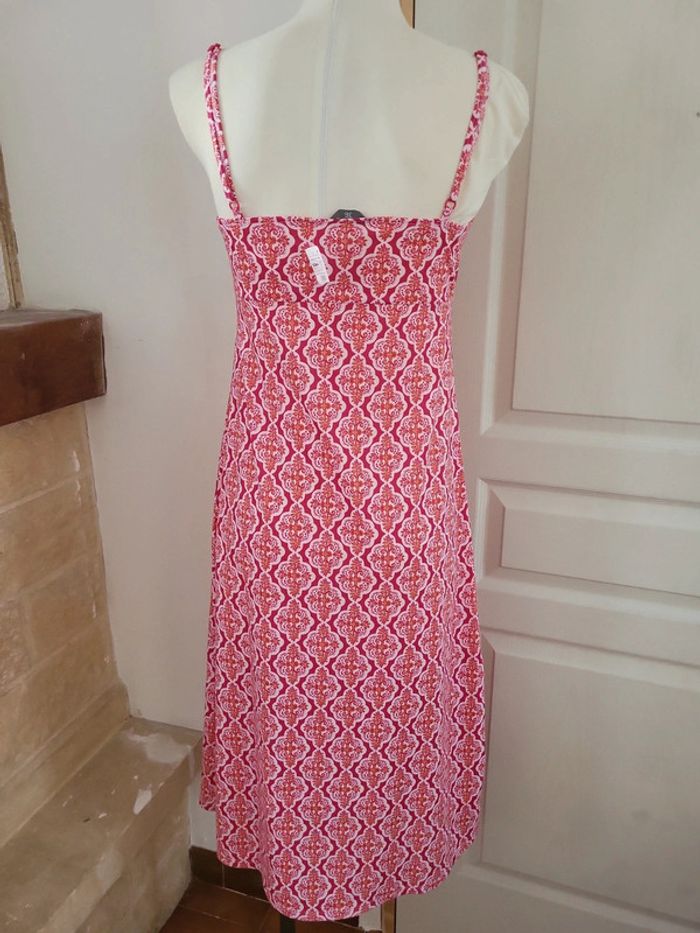 Robe courte neuve etiquette zeeman taille 36 - photo numéro 4