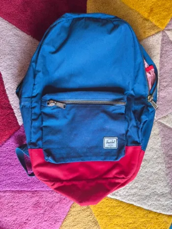 🎒 Superbe sac à dos Herschel – Style & Confort au quotidien ! 🔥