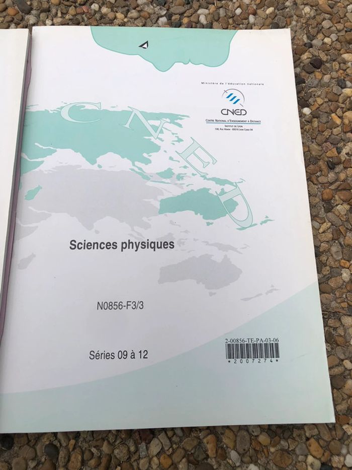 Livres sciences physiques bac S - photo numéro 4