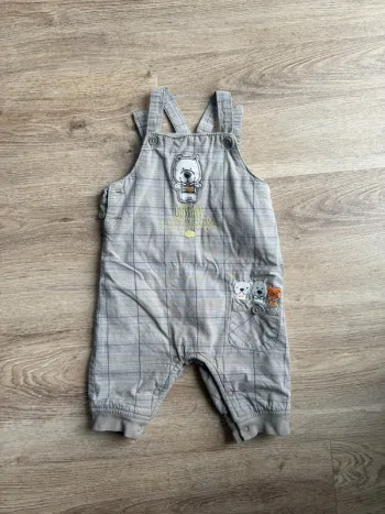 Salopette bébé 3 mois petits très bon état