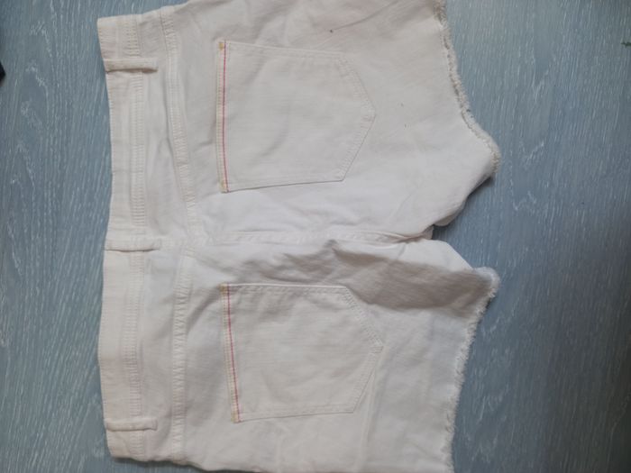 Short femme blanc 42 - photo numéro 5