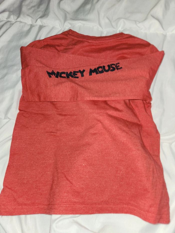 Tee-shirt manches longues taille 5 ans - photo numéro 3