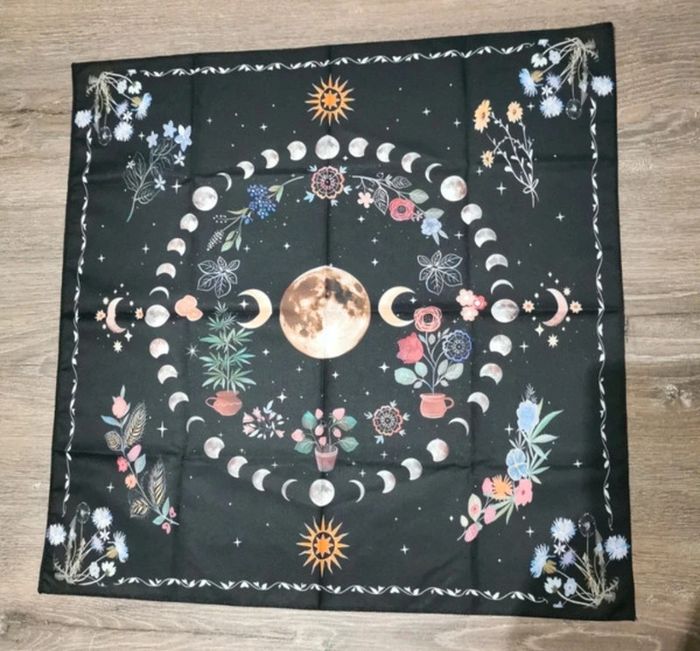 Nappe de tarot divinatoire lune blanche