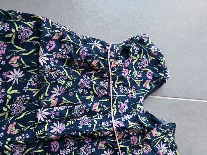 robe à fleurs 18 mois - photo numéro 3