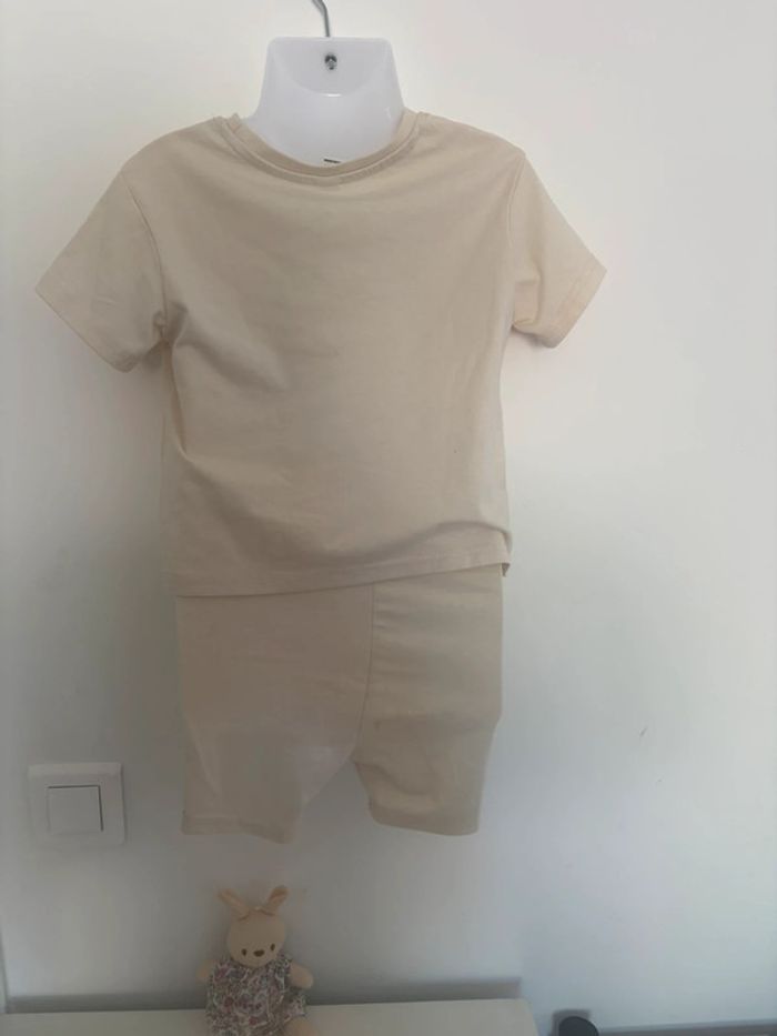 Ensemble T-shirt & Short “Mom’s Girl” 18/24 mois 👧 - photo numéro 3