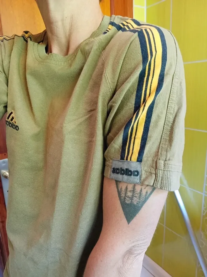 T-shirt femme vert Kaki Adidas - photo numéro 7