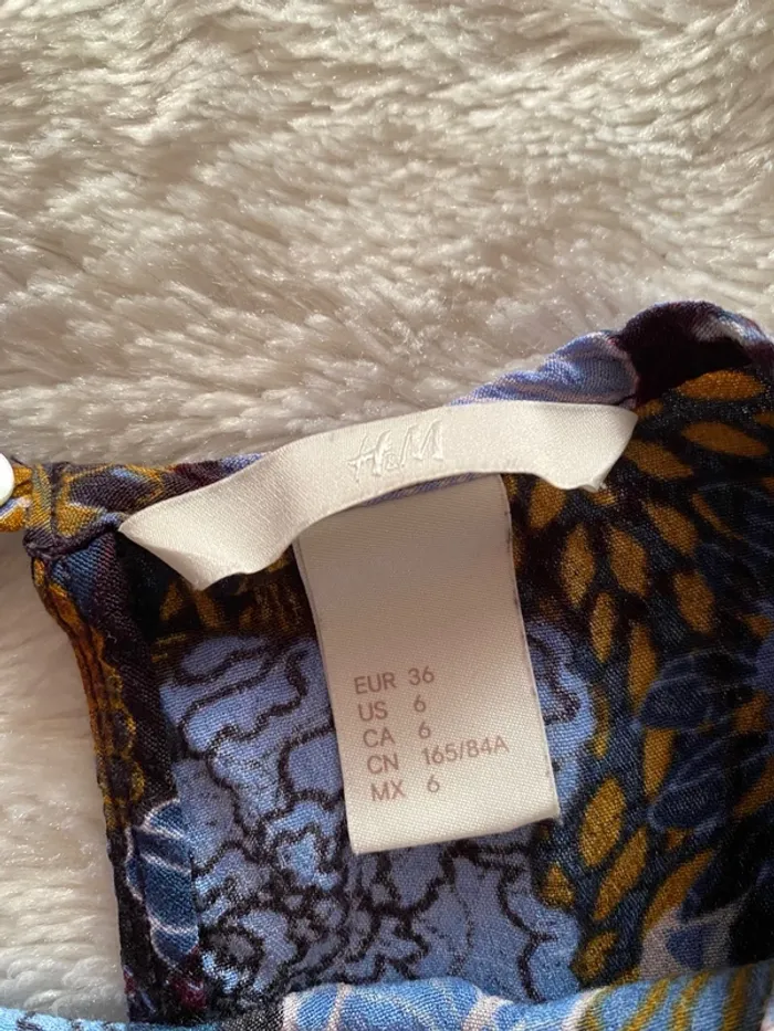 T-shirt h&m taille 36 - photo numéro 3