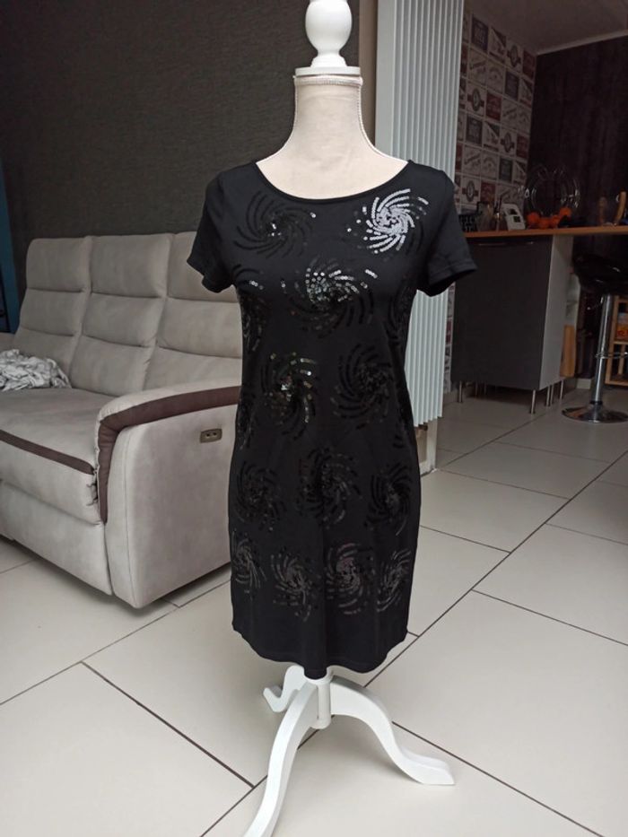 Robe chic cintrée promod taille 38 neuve