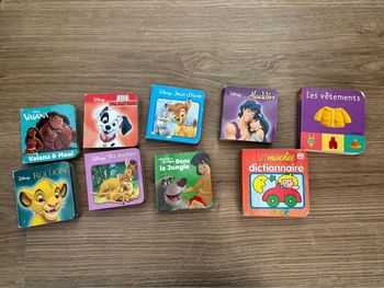 Petits livres cartonnés Disney et autres