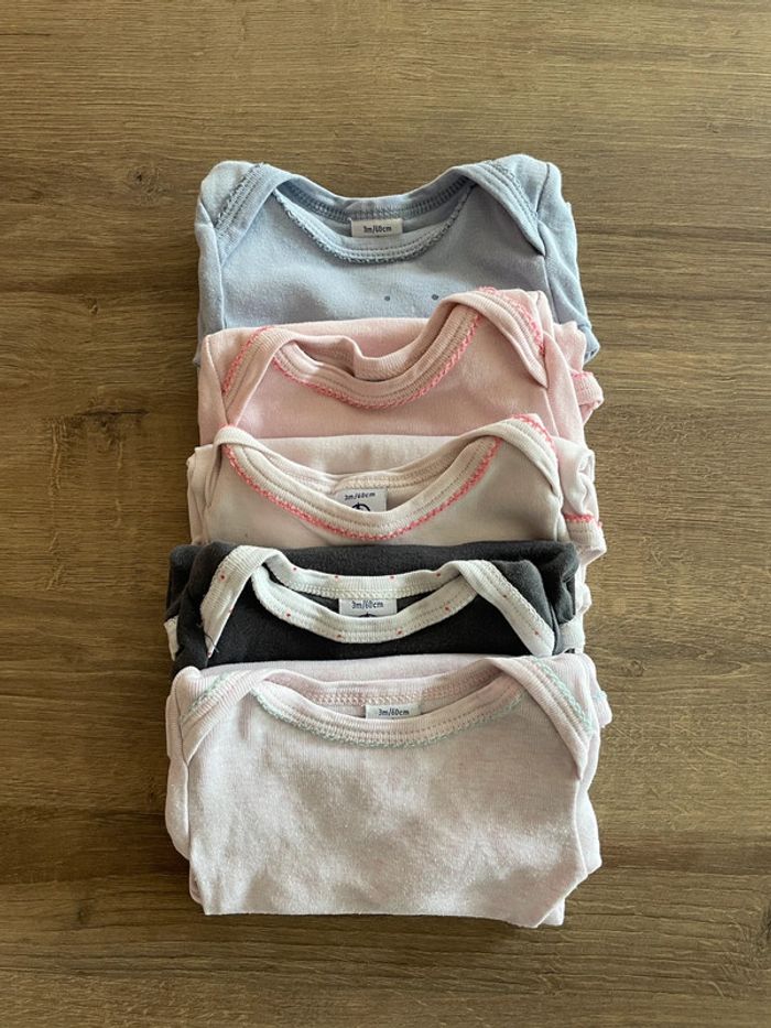 Lot 5 bodys Petit Bateau