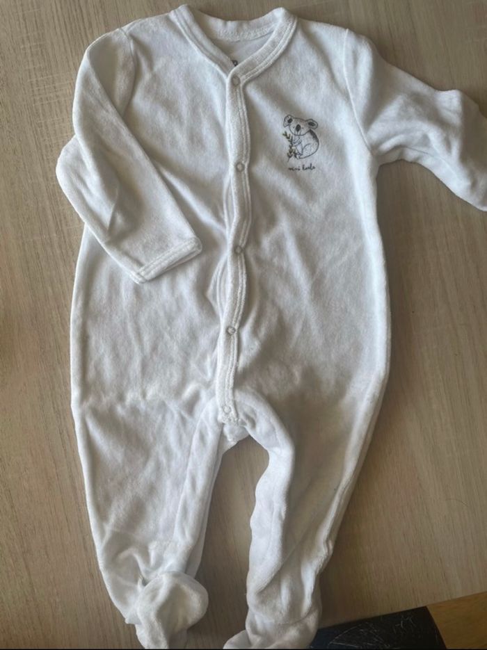 Lot de pyjamas - photo numéro 4