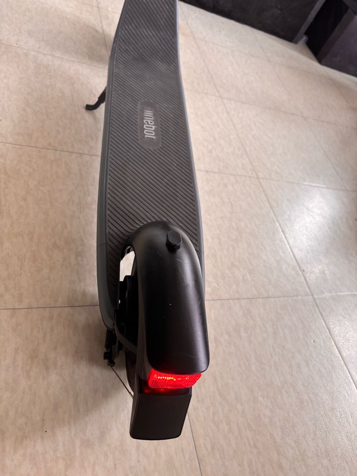 Trottinette électrique ninebot e2 - photo numéro 2